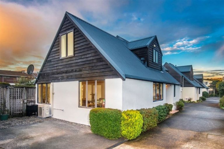 Photo of property in 6u2 Earp Street, Johnsonville, Wellington, 6037