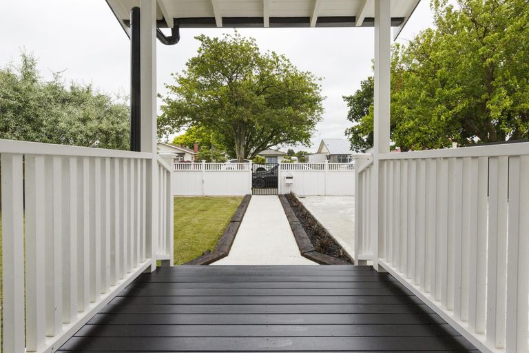 Photo of property in 40 Florence Avenue, Palmerston North, 4414