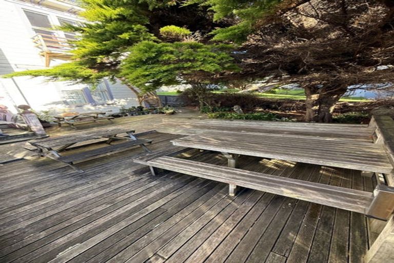 Photo of property in Rowena Hostel, 61 Ellice Street, Mount Victoria, Wellington, 6011