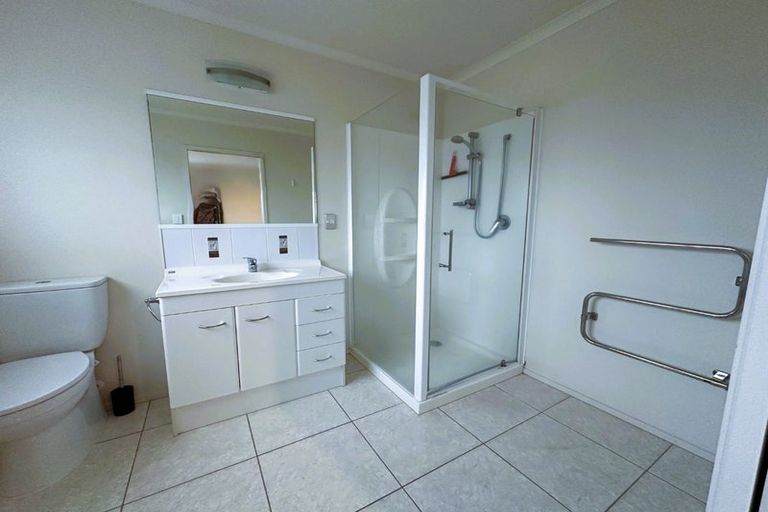 Photo of property in 13a Chevron Drive, Bellevue, Tauranga, 3110