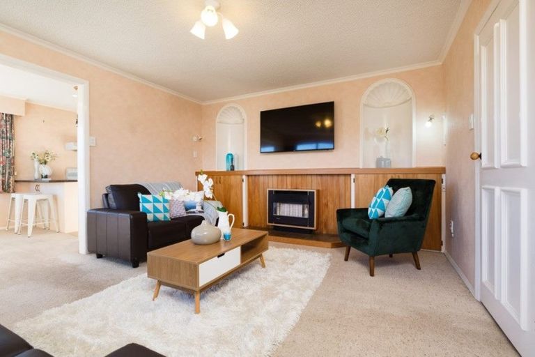 Photo of property in 65 Awanui Street, Merrilands, New Plymouth, 4312
