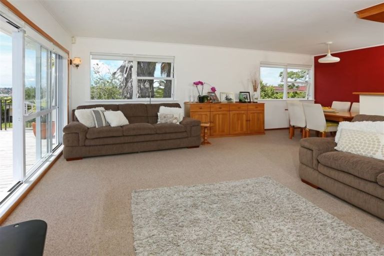 Photo of property in 4 Eyre Street, Henderson, Auckland, 0612