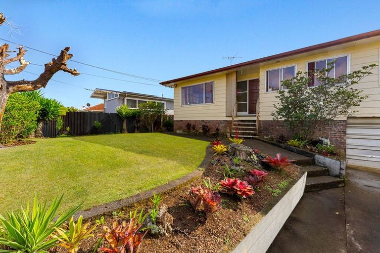 Photo of property in 3 Michelle Place, Mangere, Auckland, 2022