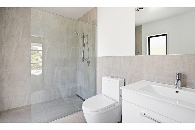 Photo of property in 71 Martyn Street, Waiuku, 2123