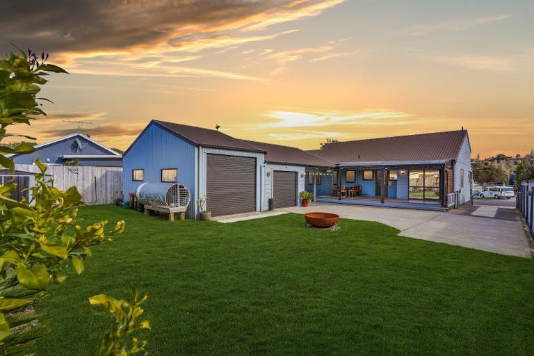 Photo of property in 204 Martyn Road, Whangamata, 3620