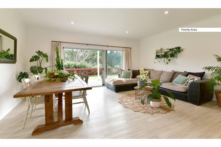 Photo of property in 32 Noakes Hill Road, Puhoi, Warkworth, 0994
