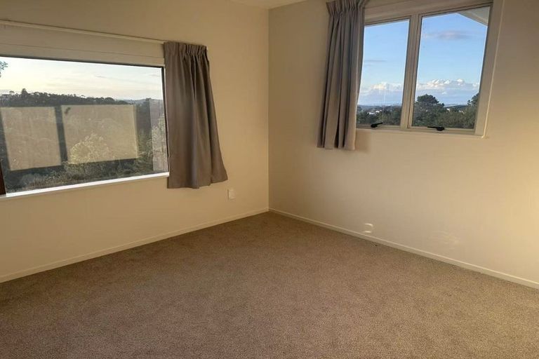 Photo of property in 981 East Coast Road, Redvale, Auckland, 0794