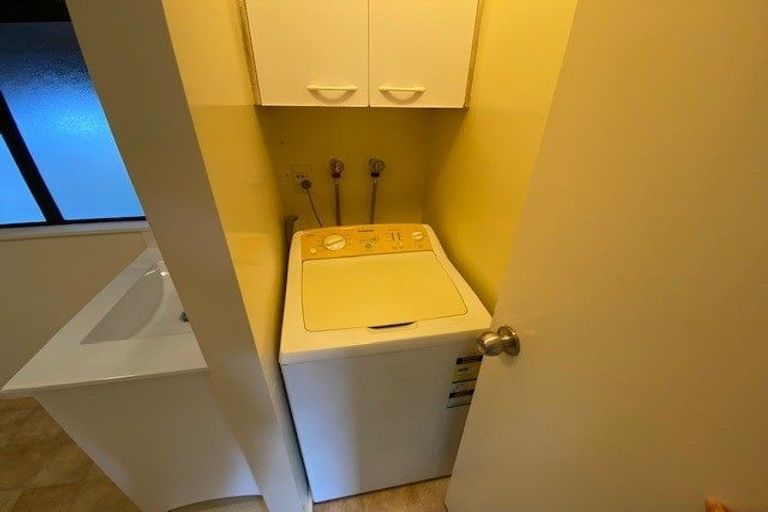 Photo of property in 4 Marine Parade, Mount Maunganui, 3116