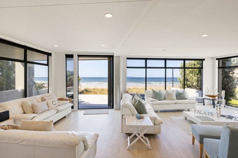 Photo of property in 112 Pohutukawa Crescent, Whangamata, 3620