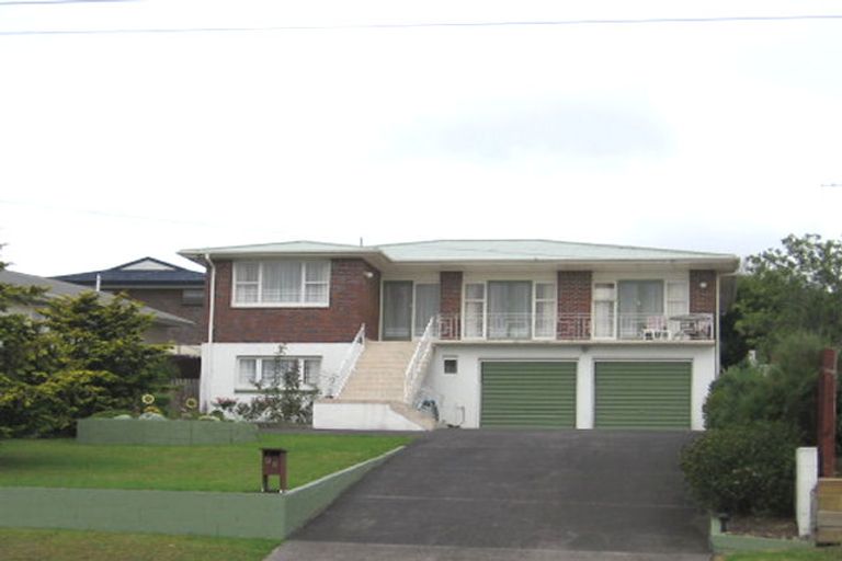 Photo of property in 35 Moire Road, Massey, Auckland, 0614