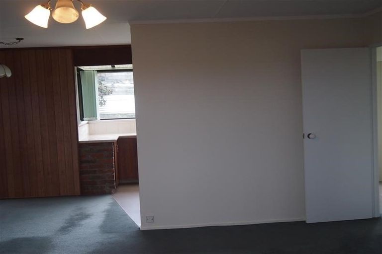Photo of property in 2/2 Silvan Place, Bell Block, New Plymouth, 4312