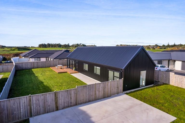 Photo of property in 42 Papawhero Drive, Bell Block, New Plymouth, 4312