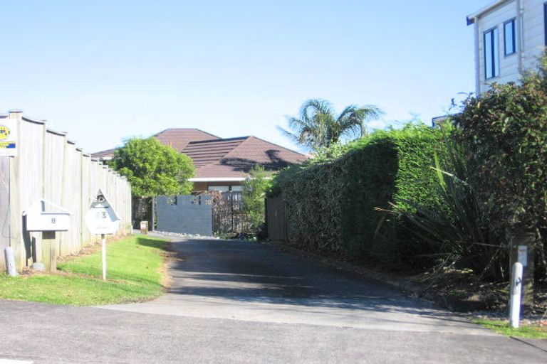 Photo of property in 8 Sophora Place, Totara Heights, Auckland, 2105