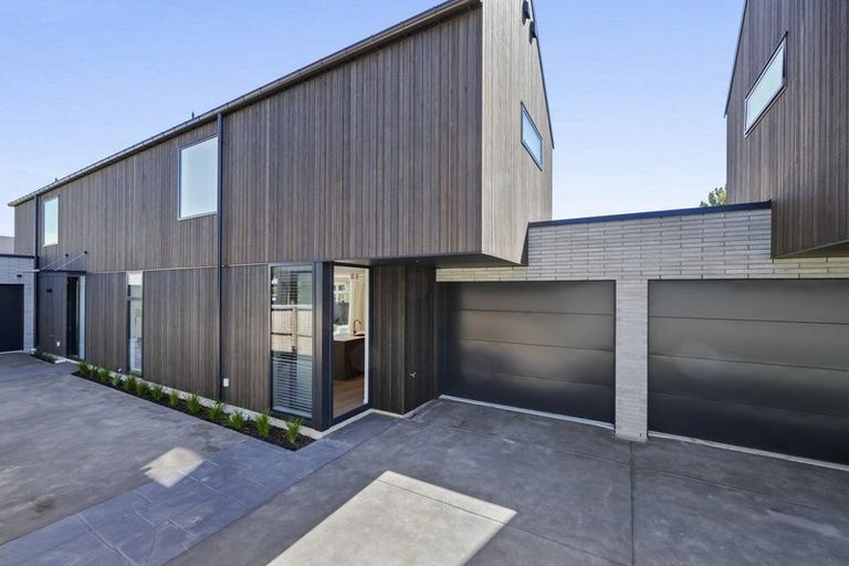 Photo of property in 2/31 Rutland Street, St Albans, Christchurch, 8014