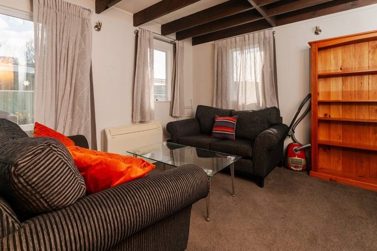 Photo of property in 85 Birkdale Road, Birkdale, Auckland, 0626