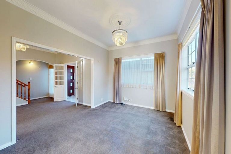 Photo of property in 49 Kings Crescent, Hutt Central, Lower Hutt, 5010