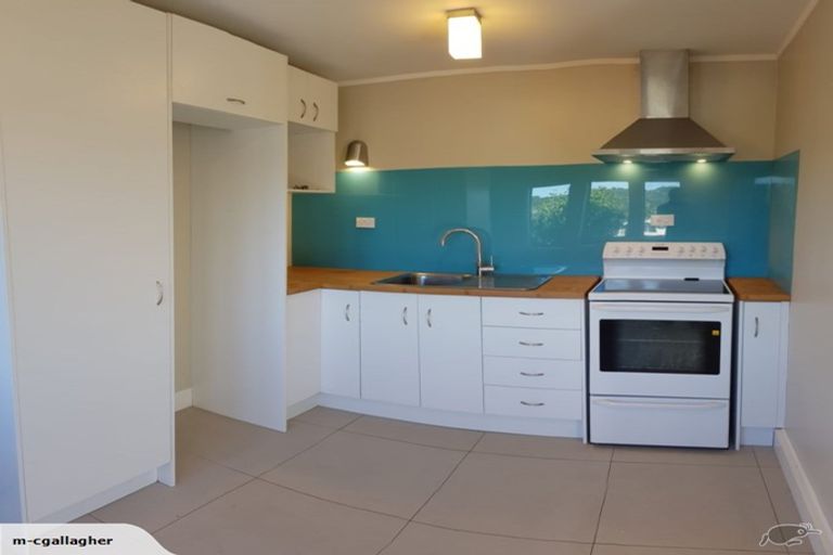 Photo of property in 8a Matama Road, Glen Eden, Auckland, 0602