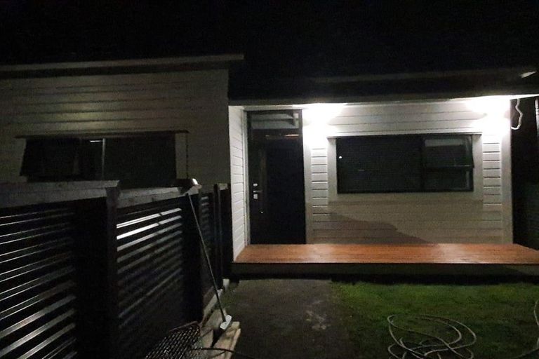 Photo of property in 42 Collins Street, Hawera, 4610