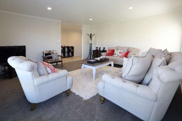 Photo of property in 58 Bayvista Drive, Karaka, Papakura, 2113
