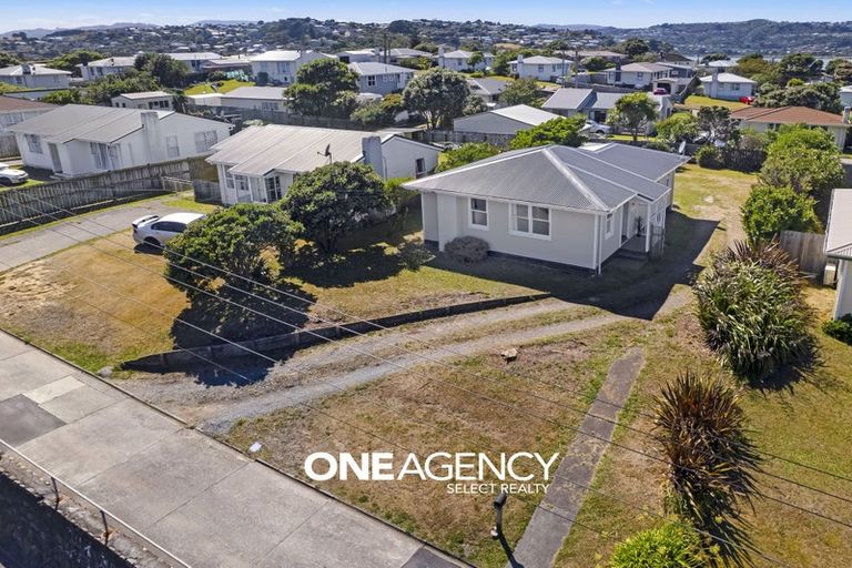 Photo of property in 95 Te Pene Avenue, Titahi Bay, Porirua, 5022