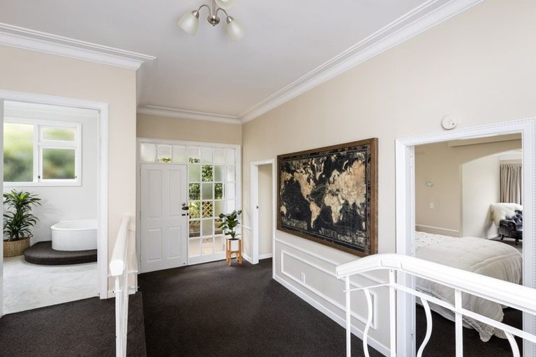 Photo of property in 30 Holsworthy Road, Lower Vogeltown, New Plymouth, 4310