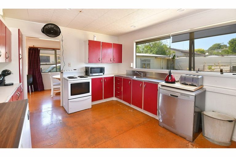 Photo of property in 11 Merida Place, Unsworth Heights, Auckland, 0632