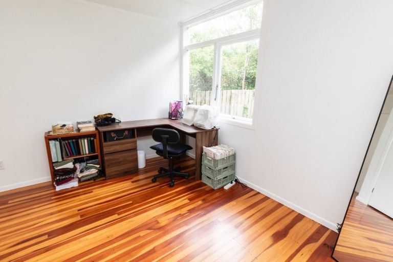 Photo of property in 9 Berrymead Way, Karori, Wellington, 6012