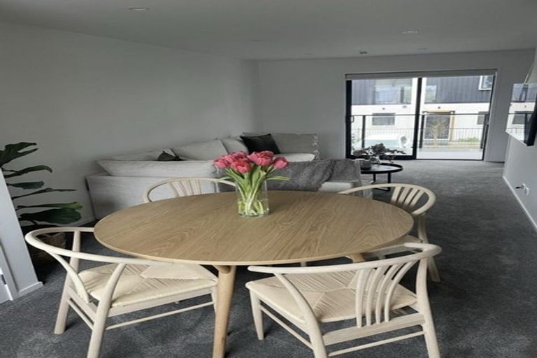 Photo of property in 5/61 Matipo Road, Te Atatu Peninsula, Auckland, 0610