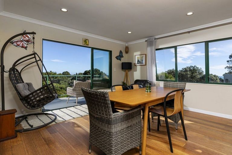 Photo of property in 6 Berridge Road, Muriwai, Waimauku, 0881