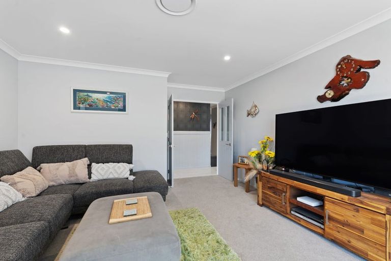 Photo of property in 14 Deans Place, Amberley, 7410