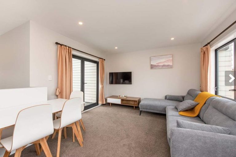 Photo of property in 10 Frankmoore Avenue, Johnsonville, Wellington, 6037