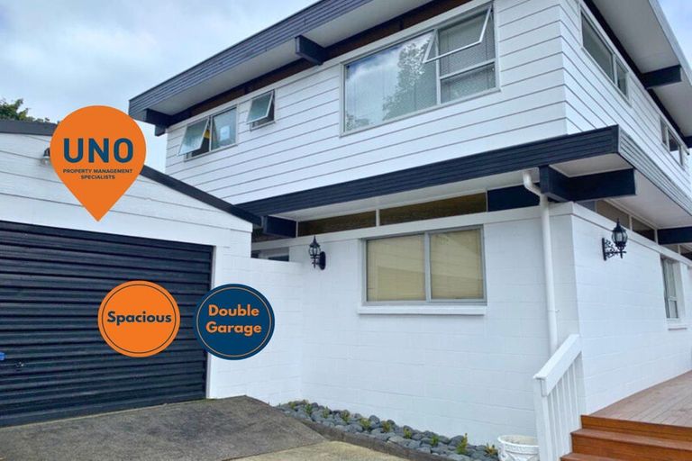 Photo of property in 60 Chelsea View Drive, Chatswood, Auckland, 0626