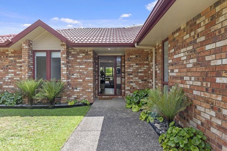 Photo of property in 101 Te Wharau Drive, Greenhithe, Auckland, 0632