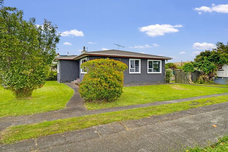 Photo of property in 24 Balgownie Avenue, Gonville, Whanganui, 4501