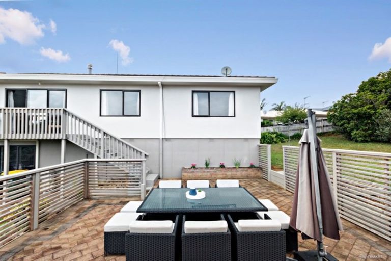 Photo of property in 67 Puriri Road, Pukekohe, 2120