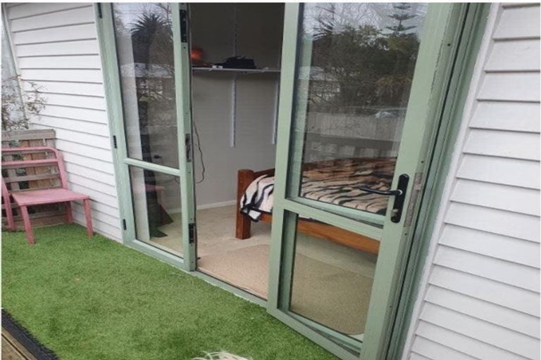 Photo of property in 25 Hills Road, Otara, Auckland, 2023