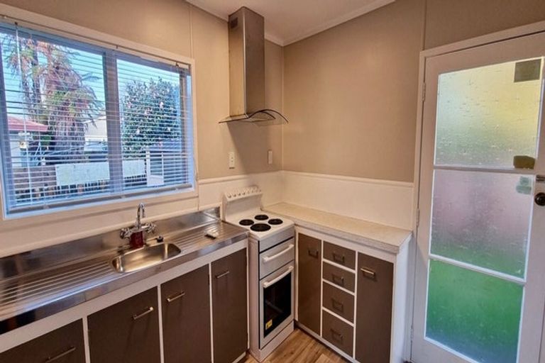 Photo of property in 4a Heather Place, Melville, Hamilton, 3206