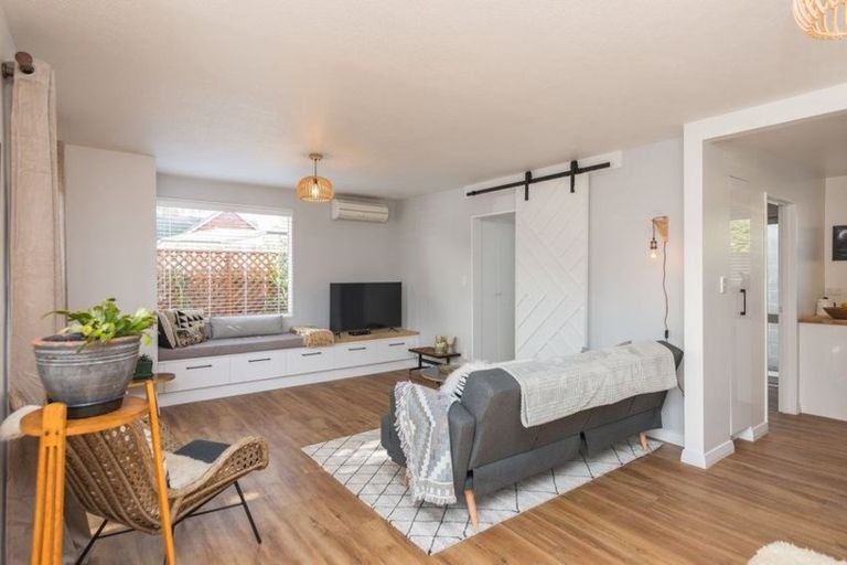 Photo of property in 2/270 Kilmore Street, Christchurch Central, Christchurch, 8011