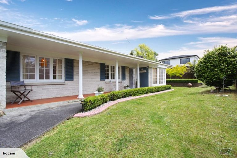 Photo of property in 2/27 Nui Mana Place, Te Atatu South, Auckland, 0610