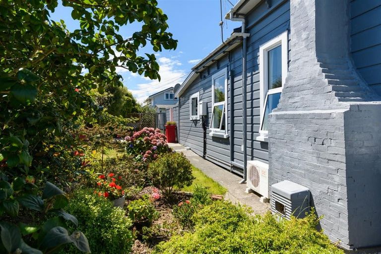 Photo of property in 30 Signal Street, Marton, 4710