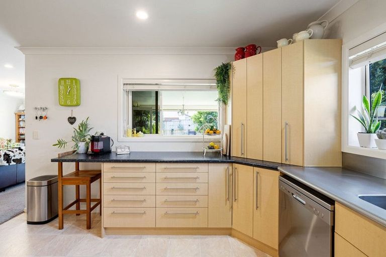 Photo of property in 11 Norfolk Drive, Cambridge, 3434