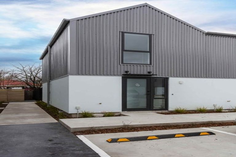 Photo of property in 10/30 Frederick Street, Waltham, Christchurch, 8011