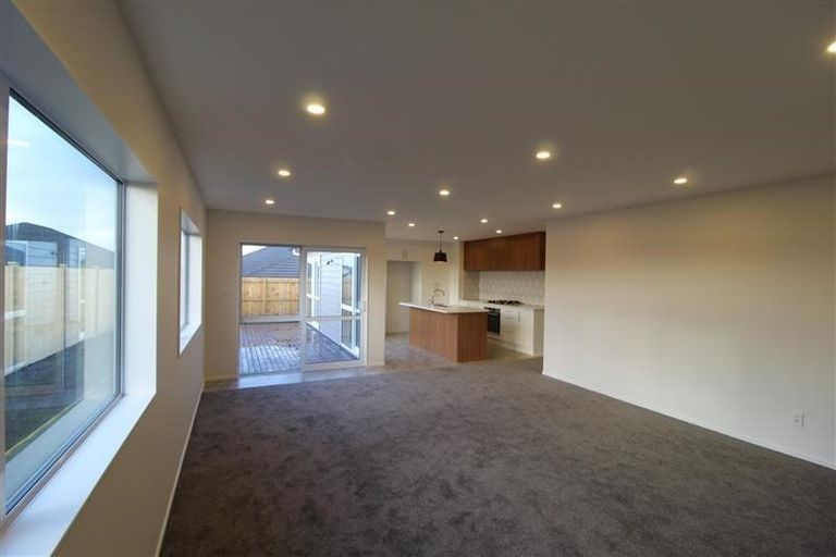 Photo of property in 12 Parton Road, Pukekohe, 2120