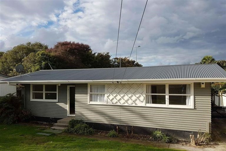 Photo of property in 82 Friedlanders Road, Manurewa, Auckland, 2102