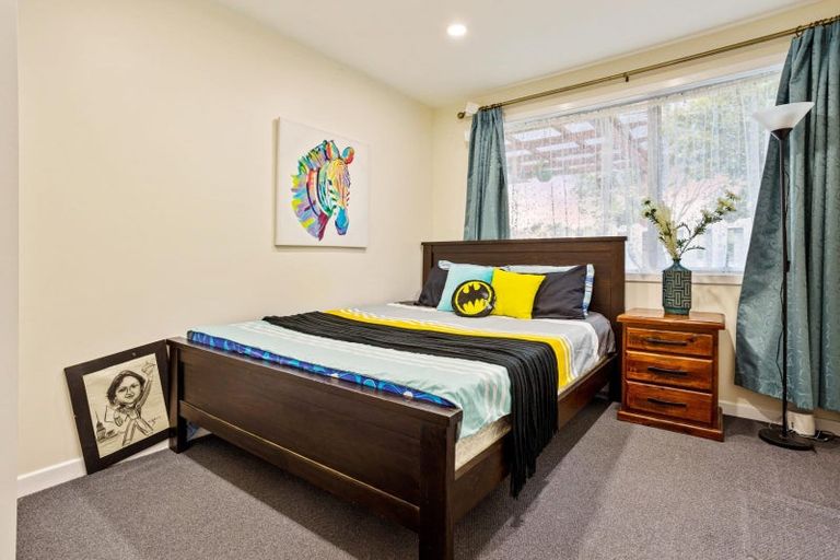 Photo of property in 4 Gallony Avenue, Massey, Auckland, 0614