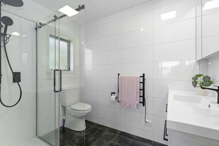 Photo of property in 85 Emerald Hill Drive, Birchville, Upper Hutt, 5018