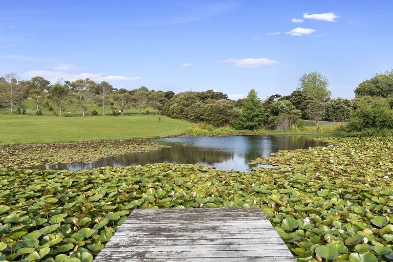 Photo of property in 60 James Paige Lane, Riverhead, Albany, 0793