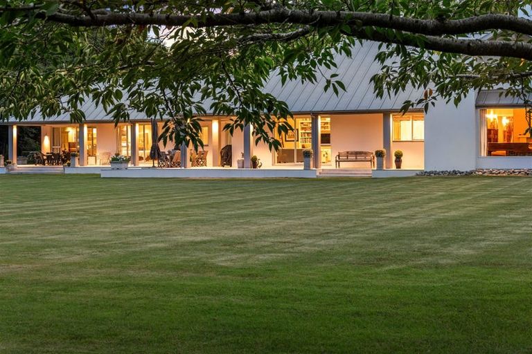 Photo of property in 71 Hussey Road, Northwood, Christchurch, 8051