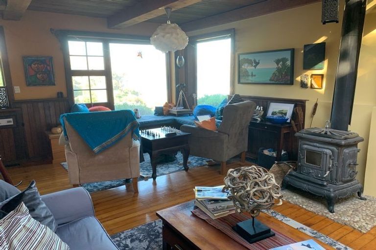 Photo of property in 57 Hawkhurst Road, Lyttelton, 8082