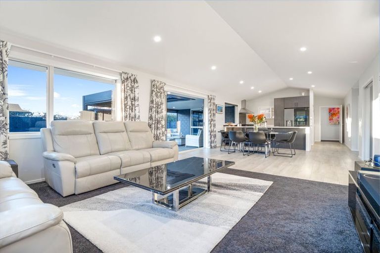 Photo of property in 5 Boyce Crescent, Cambridge, 3434